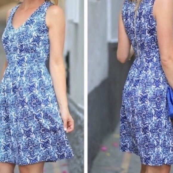 Milly V Neck Blue Print Dress Pockets - Picture 13 of 13